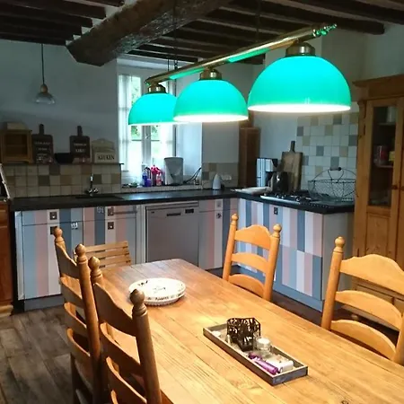 Rouge And La Ferme Blanche *