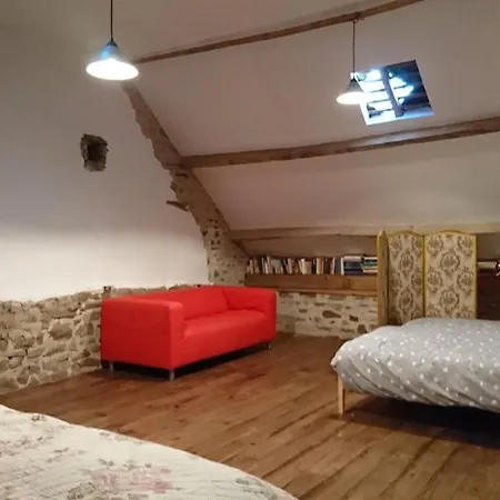 Rouge And La Ferme Blanche