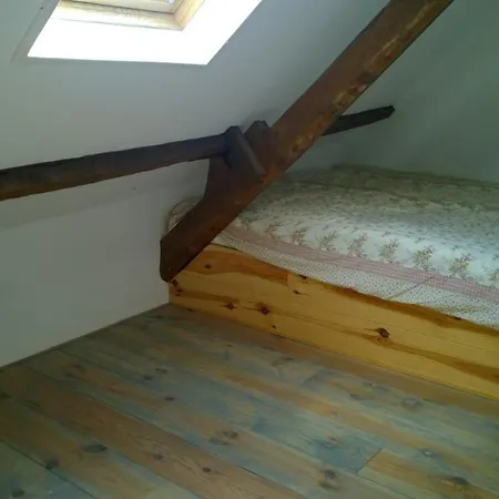 Rouge And La Ferme Blanche Menil-Vin