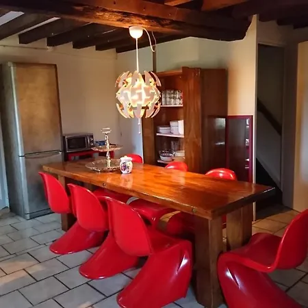 Casa de Férias Rouge And La Ferme Blanche *