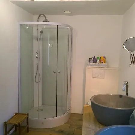 Сasa de vacaciones Rouge And La Ferme Blanche Menil-Vin