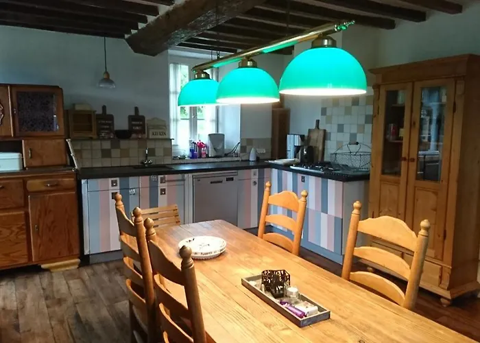 Rouge And La Ferme Blanche *