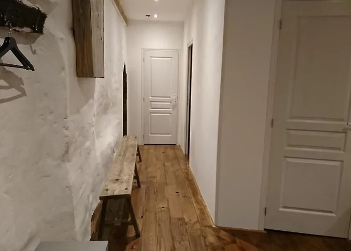 Rouge And La Ferme Blanche Semesterbostad Menil-Vin