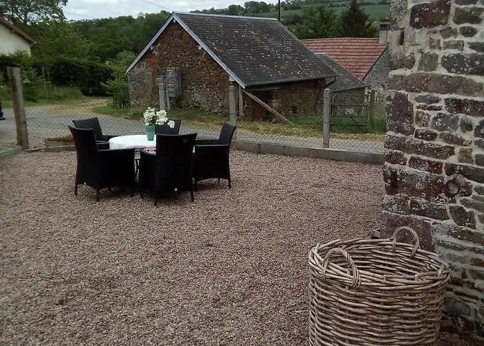 Rouge And La Ferme Blanche * Menil-Vin