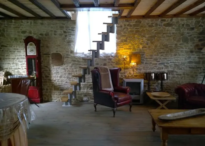 펜션 Rouge And La Ferme Blanche Menil-Vin