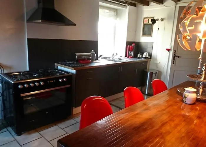 Rouge And La Ferme Blanche Semesterbostad Menil-Vin