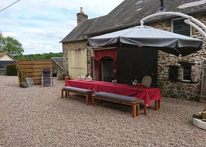 Semesterbostad Rouge And La Ferme Blanche *