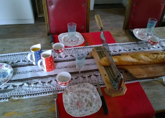 Rouge And La Ferme Blanche