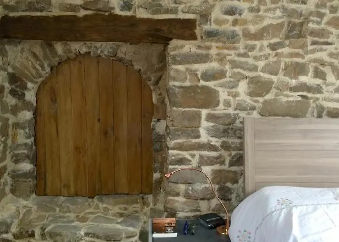 Rouge And La Ferme Blanche * Menil-Vin